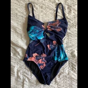 Vince Camuto One Piece Swimsuit